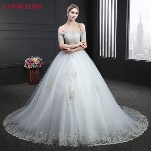 New Arrival Sexy Lace Wedding Dress Short Sleeves Romantic Robe De Mariage Vestido De Noiva Sheer Lace Up Bride Dresses