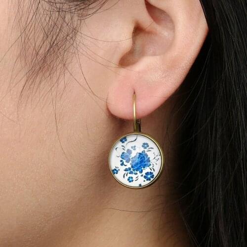 1 Pair Charms Pierced Earrings Shellhard Fashion Jewelry Chic Round Flower Ear Stud Earring Female brincos