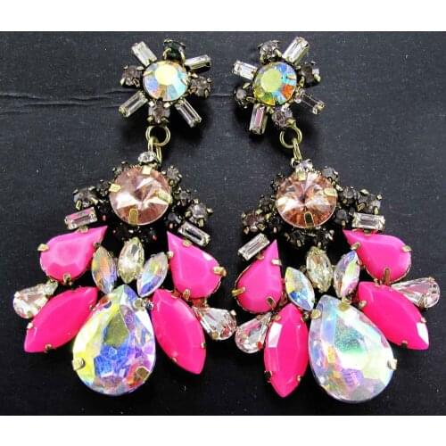 Huge handmade recommended Womens fashion earrings New arrival brand sweet metal with gems stud crystal earring for women girls