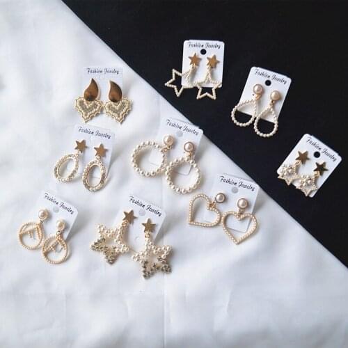 AOMU 2021 New Trendy Design Gold Metal Geometry Line Pearl F Letter Heart Star Drop Earrings for Women Girl Party Gift Bijoux