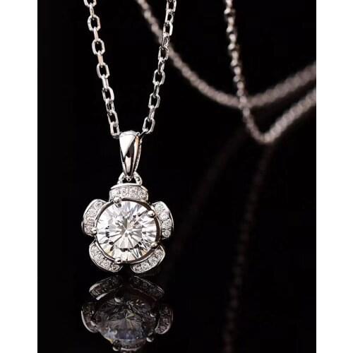 Silver 925 jewelry bud pendant necklace moissanite 1.00ct fashion aesthetic 925 sterling silver chain necklaces for women