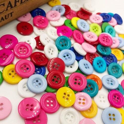 50 pcs Round 4 Holes Plastic Button Sewing Tools Crafts/Appliques Lots Mix PT59