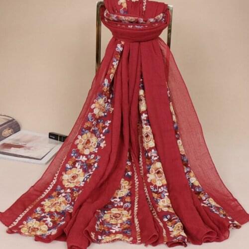 2020 Women Fashion Shawls African Ethnic Floral Viscose Scarf Autumn Winter Print Cotton High Quality Scarves Muslim Hijab Sjaal