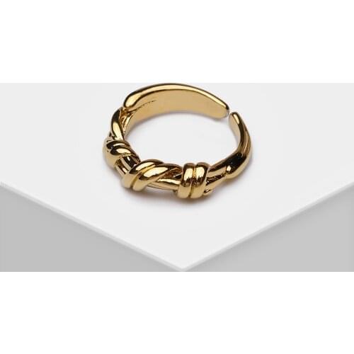 Amorita boutique Twisted irregular ring