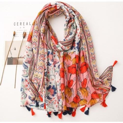 2020 New Carnations Flower Print Tassel Scarf Shawls Long Women Soft Blossom Floral Scarves Wrap Hijab 2 Color Free Shipping