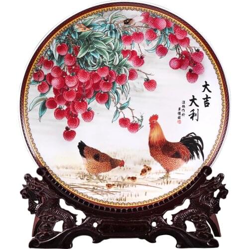 Modern Art Rooster And Litchi Ceramic Ornamental Plate Chinese Style Decoration Plate Wood Base Chicken Porcelain Plate Set