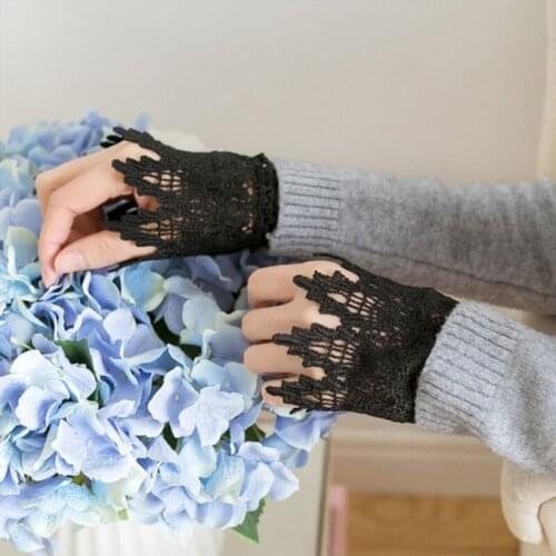 Women Sweet Hollow Out Crochet Lace Wrist Cuffs Stretch False Fake Sleeves Solid Color Vintage Decorative Bracelet