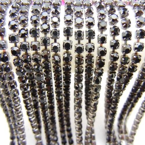 10yards /Roll Black Rhinestone black claw 2mm 2.5mm 2.8mm 3mm 4mm Sew On glue on metal base cup Chain for ornament garment Diy