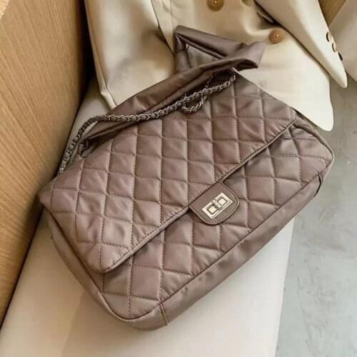 Retro Large-Capacity Chain Quilted Tote Bag Women 2021 New Fashion All-Match Shoulder Bag Girl Casual Waist Bag and Handbag Lady