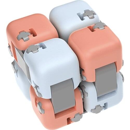 Colorful fingertip building blocks no-decompression artifact office educational toys assembling unlimited flip