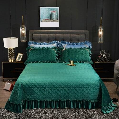 Crystal velvet Quilted ruffles Bedspread Bed Cover Bed Sheet size 250x250cm /250x270cm quilt blanket Pillowcases 3pcs
