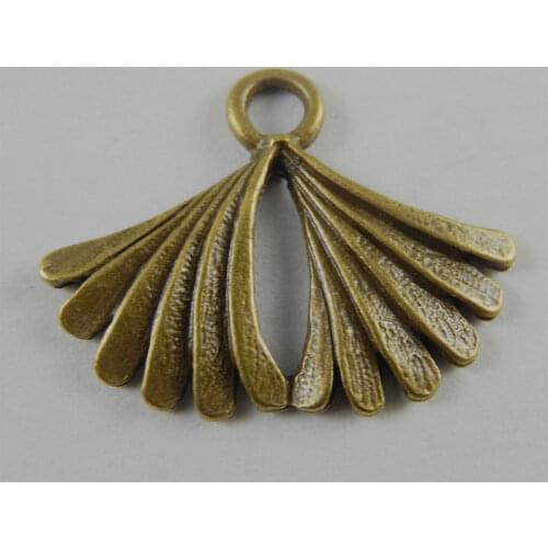 20pcs/lot Women Antiqued Bronze Alloy Palm-leaf Fan Charm For Necklace Pendants Tree Leaves Vintage Women Jewelry Findings 51022