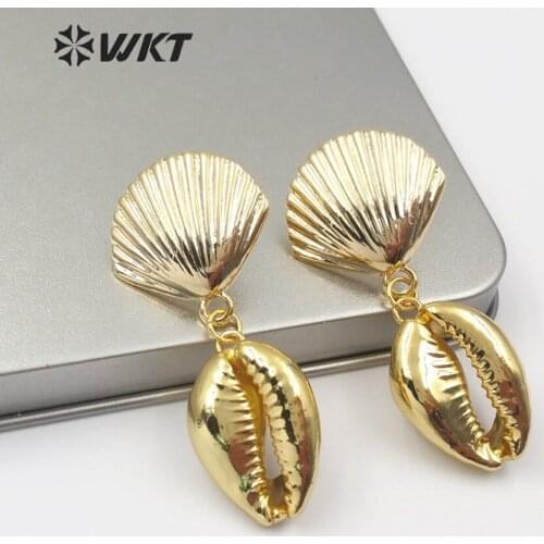 WT-E515 Natural Cowrie Earring Scallop Shell Shape Metal Post Stud With Cowrie Women Fashion Earring Summer Beach Jewelry