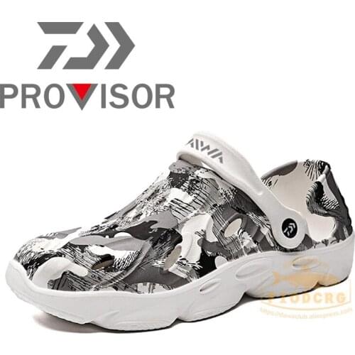 2021 New DAWA Fishing ShoesBeach Sandals Wading Shoes Light Weight Breathable Daiwa Men Summer Fishing Sandals large size 40-48