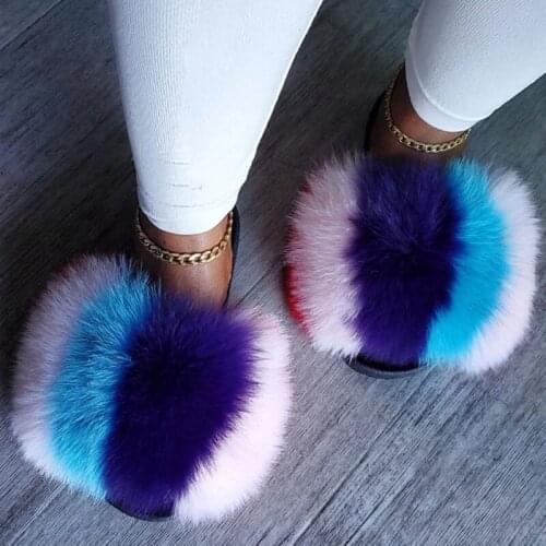 New Women Color Stripe Fox Fur Slippers Ladies Sexy Plush Fluffy Fur Beach Flip Flops Girls Lovely Furry Fur Slides Plus Size