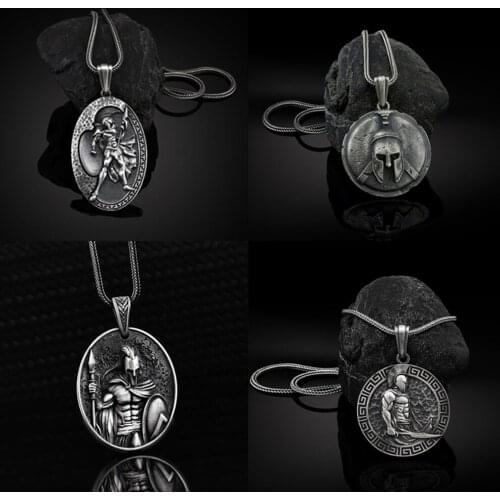 Vintage bloody Spartan warrior pendant necklace men Wild Gladiator Jewelry on the neck badge tag Man chain necklace accessories