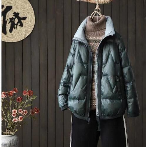2021 Winter New Lightweight Padded Jacket Womens Short Loose Bread Clothes Thick Womens Clothing Fashion Wild Female Coat