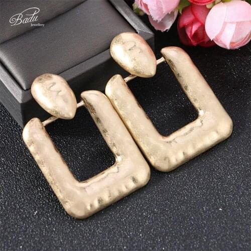 Badu Big Vintage Gold Metal Earrings for Women Large Metal Stud Earring Statement Jewelry Gift for Girls Party Jewelry