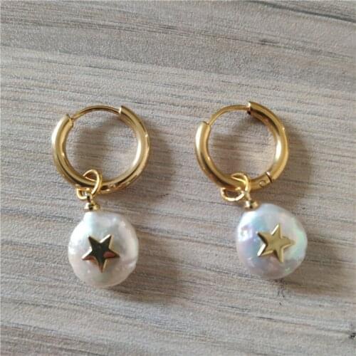Simple natural freshwater pearl bead charms & tiny gold star stainless steel hoop top easy clasp dangle earring for women