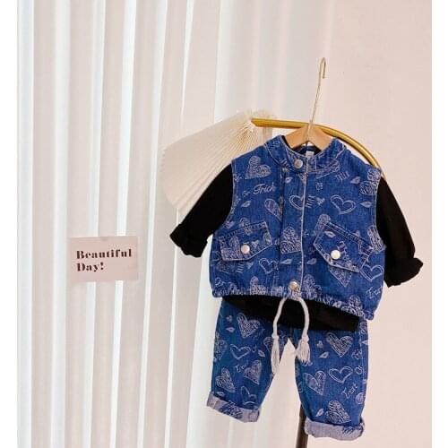 WYNNE GADIS Travel Vests