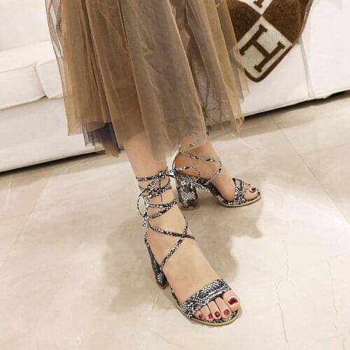 New womens Mid Heel European and American style thick heel leopard print open toe thin band color matching sandals in summer 20