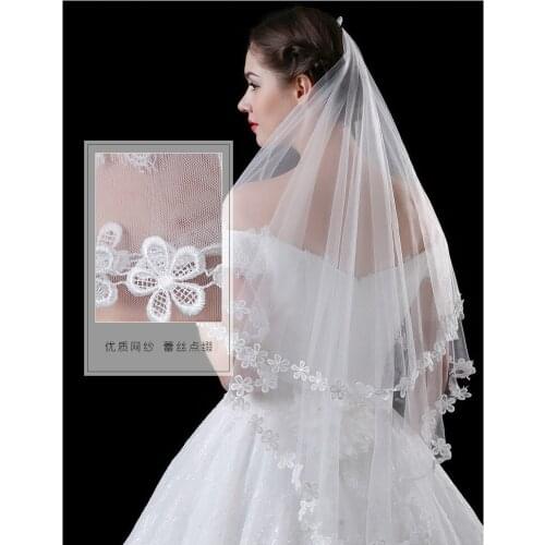 White Short Cheap Wedding Veil Appliques Fashion Bridal Veil Blusher Veil Applique Edge Wedding Accessories evelo de novia LT028