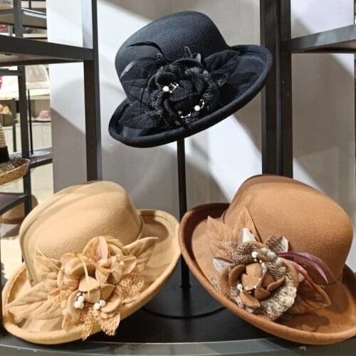 Elegant Women Fashion Beret French Style Painter Hat Cap Vintage Warm Party Hat Wild Fisherman Hat British Feather Flower Hat