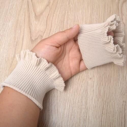 1Pair/lot Exquisite ruffled rib / wooden ear clothing cuffs girls clothing accessories DIY handmade fabric materials Z588