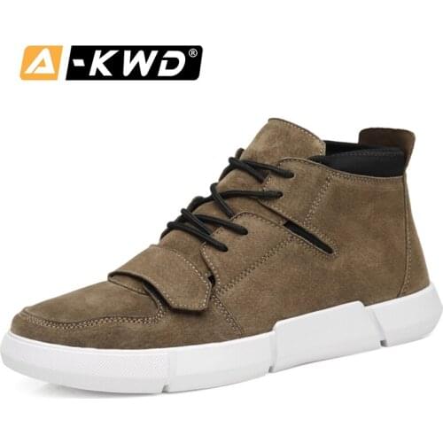 New Men Leather Shoes leather genuine Sapatos Homem Sneakers Mens Keep Warm Mens Winter Footwear High Top Tooling Shoes With Fur