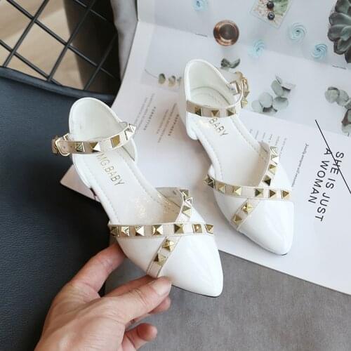 2021 spring summer new Korean girls sandals children rivets flat shoes fashion princess shoes wild Baotou