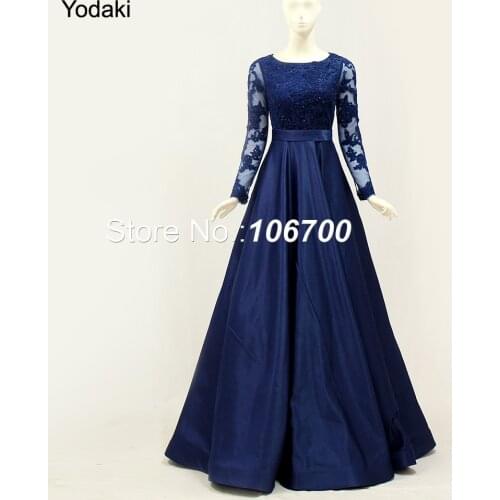 Real Photos Long Sleeves Ballgown Prom Dresses Embroider Lace With Rhinestones O Neck Sheer Illusion Long Pageant Evening Gowns