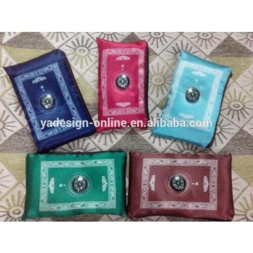 Softy material silk high quality muslim Travel pocket size protable prayer mat with compass