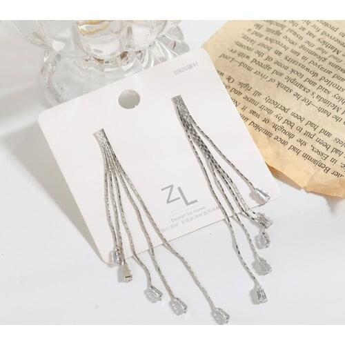 Beautiful Girl Star Earrings 2020 Fashion New Temperament Earrings Rectangle Super Flash Crystal Long Tassel All-match Earrings