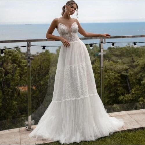 2021 Retro V Neck Beach Wedding Dresses Sleeveless Lace Floor Length Bridal Gowns Vestido De Novia Plus Size