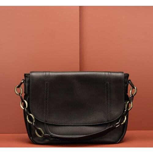 Cowhide Womens Pure Black Clamshell Texture Single Shoulder Messenger Wandering Chain Large Capacity Bag for Women 2020