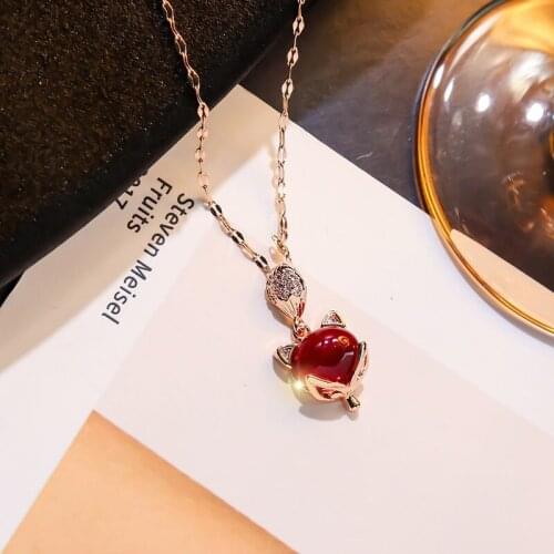 New Tide Fox Pendant Necklace Female Titanium Steel Colorfast Clavicle Chain Fashion Wild Party Neck Chain Couple Gifts