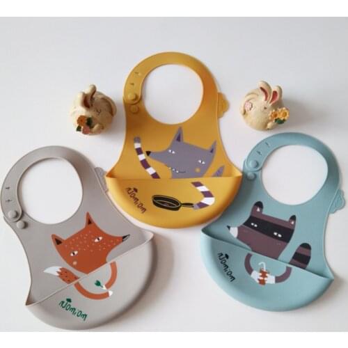 Waterproof Baby Bibs Silicone Adjustable Infant Saliva Apron Baberos Burp Cloths Toddlers Soft Cartoon Feeding Staff Kid Bandana