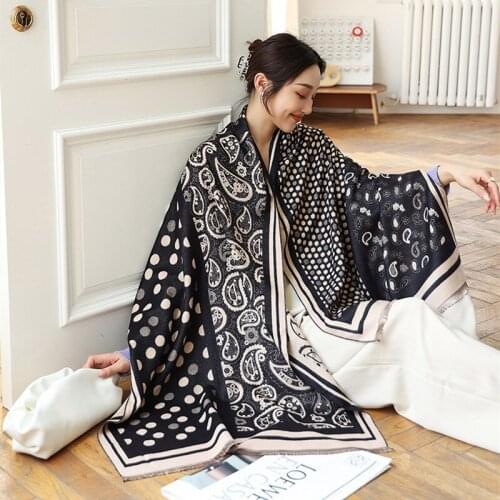 New Ladies Fashion European and American Style Cashew flowers Pattern Printing Imitation Cashmere Shawl Multifunction Warm Scarf