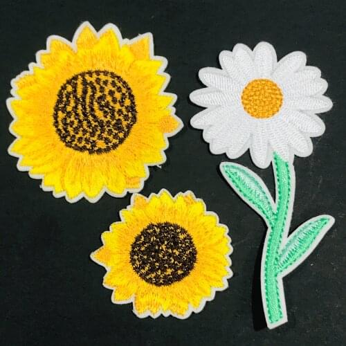 1Pcs Sun Flower Flowers Embroidery Sew On Patches Applique Badge Craft Embroidered DIY For Clothes Trousers Clothing Sticker