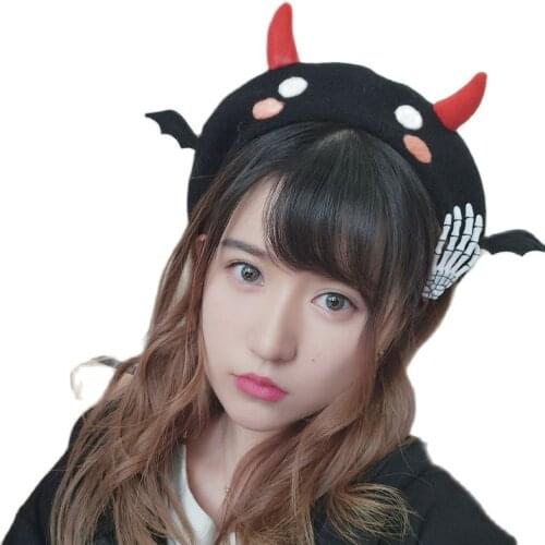 Cute Devil Wings Horn Beret for Kawaii Girl Pumpkin Hats Halloween Cosplay Lolita Harajuku Warm Berets Wool Autumn Winter Hat