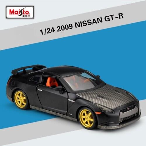Maisto 1:24 Nissan GTR Roadster Modified Version Simulation Model Car