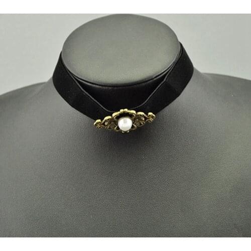 Vintage Choker Adjustable Velvet Choker Necklace Filigree Choker for Women Girl Clavicle Choker Retro Ethnic Style Jewellery