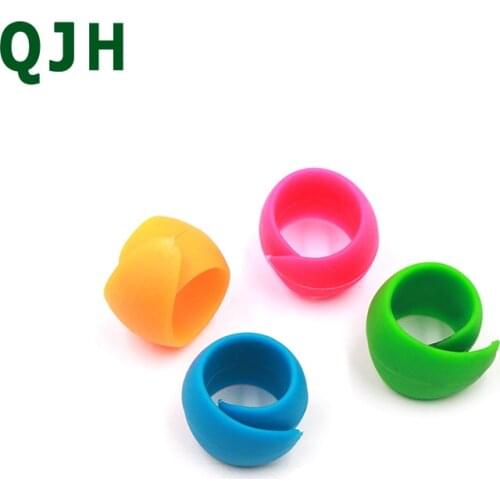 4pcs/set storage thread-spool fixed silica gel clips,Prevent the thread from falling off,Bobbin fixing clip sewing accessories