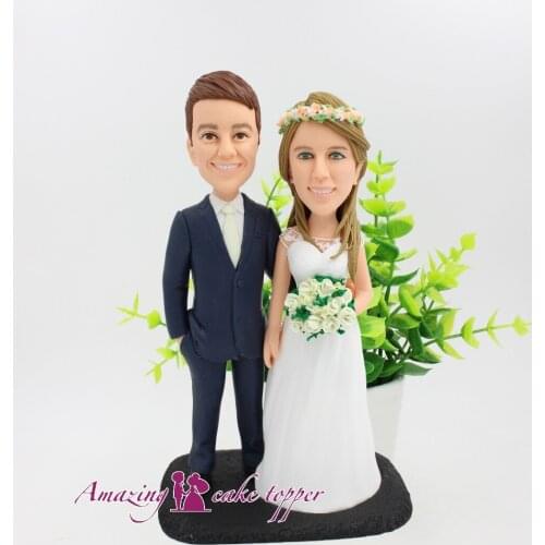2019 AMAZING CAKE TOPPER Garland elegant wedding dressToys Custom Polymer Clay Figure From Pictures