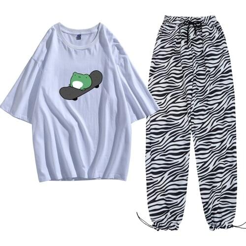 Cotton Harajuku Frog on Skateboard T Shirt Overszied Clothes Casual Soft Joggers Aesthetic Cute Tees Unisex Chic Two-piece Suit