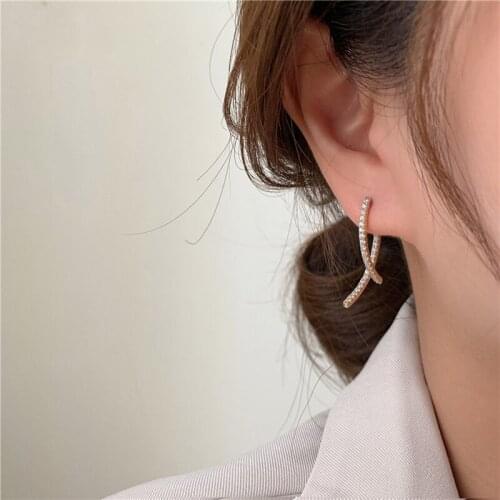 European and American Fashion Exquisite Basic Cross Geometry Earrings Simple Elegant Goddess Earrings Wholesale Hot Sale