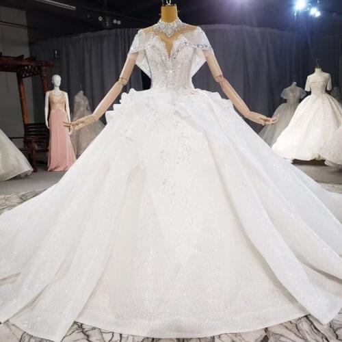 Plus Size Wedding Dresses Sheer Neck Lace Appliques Illusion Sash Hollow Back Garden Country Bridal Gowns Robe De Mariee