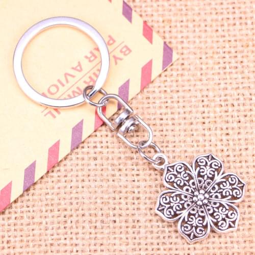 New Fashion Keychain 31x24mm flower Pendants DIY Men Jewelry Car Key Chain Ring Holder Souvenir For Gift