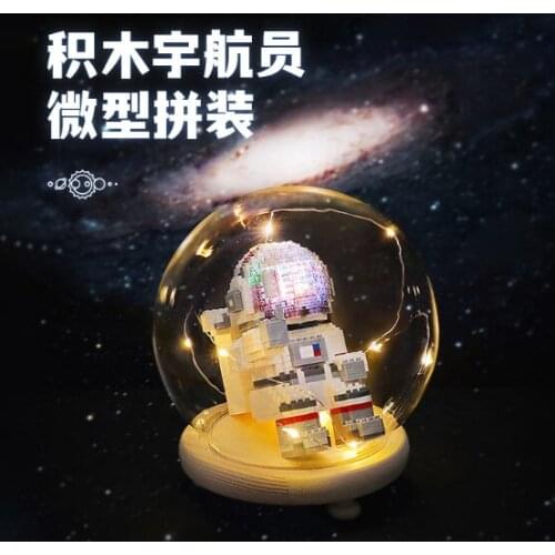 Can light the helmet miniature assembled particle building blocks astronaut model J03