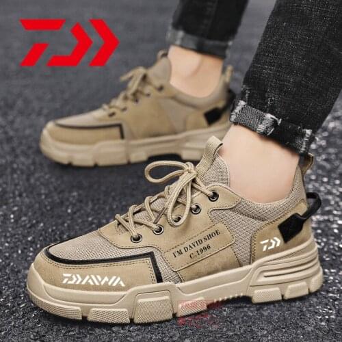 Daiwa Men English Style Outdoor Breathable Fishing Martin Boots Sports Mountaineering Fishing Shoes Casual Travel Camping Shoes